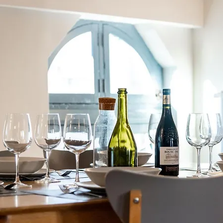 L'escapade - Parking Gratuit - Wifi - Climatisation - Proche Cite - Equipee شقة