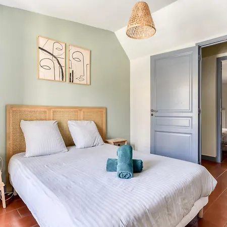 L'escapade - Parking Gratuit - Wifi - Climatisation - Proche Cite - Equipee شقة *