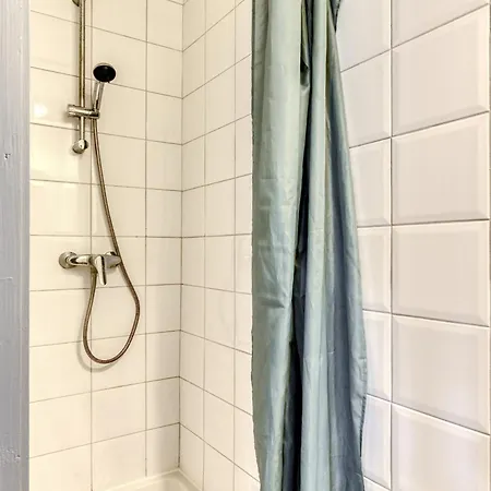 شقة L'escapade - Parking Gratuit - Wifi - Climatisation - Proche Cite - Equipee قرقشونه