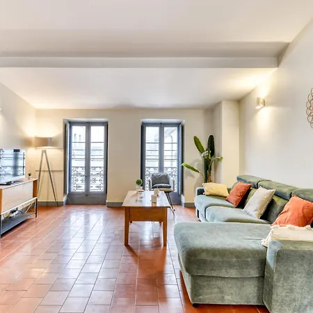 L'escapade - Parking Gratuit - Wifi - Climatisation - Proche Cite - Equipee شقة قرقشونه